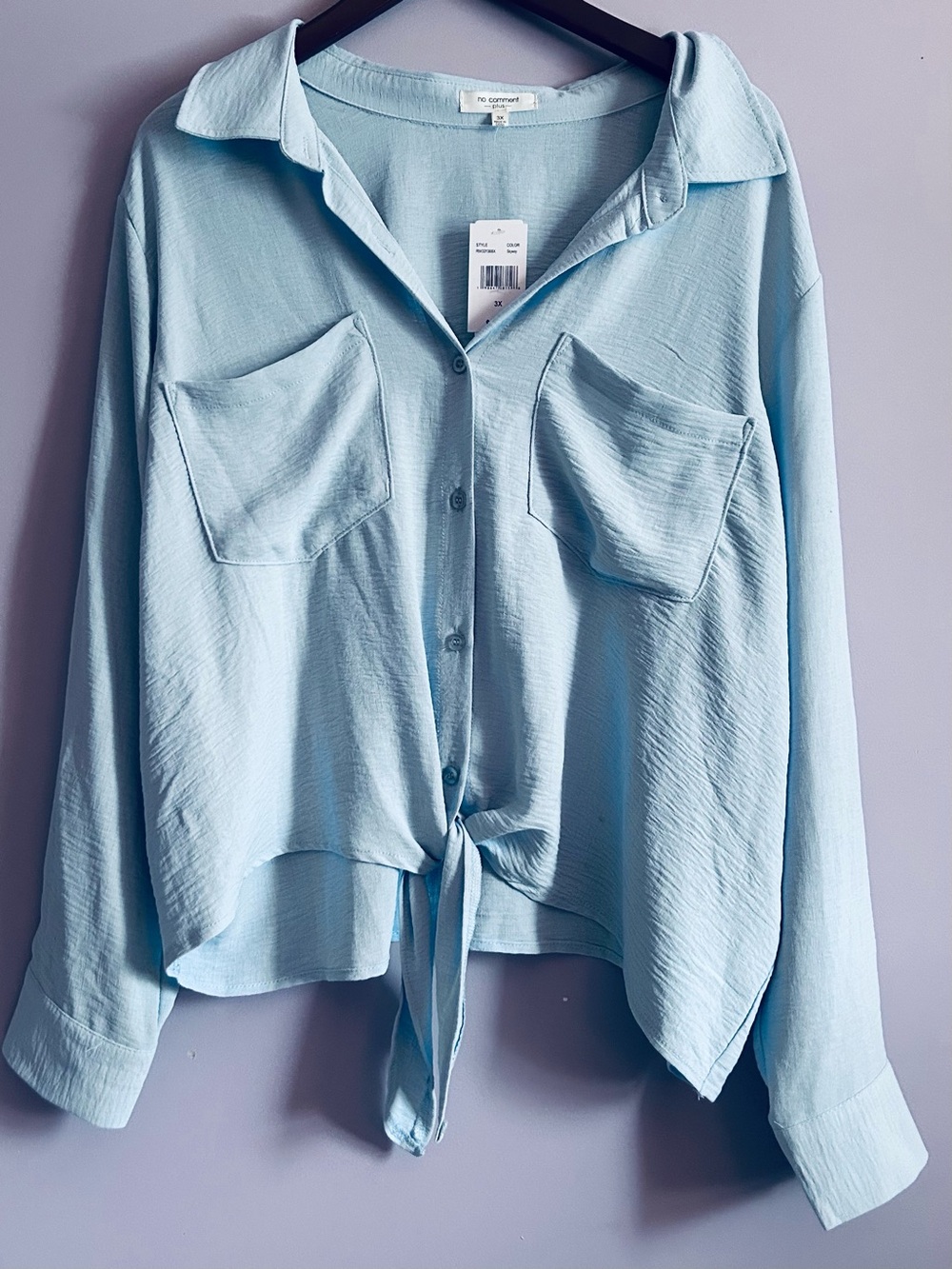 NWTs No Comment Light Blue Collared Shirt with Tie Front Size 3XL
